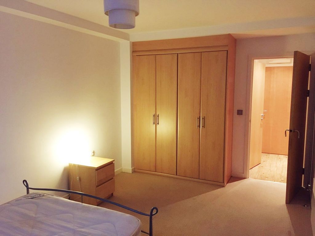 Property photo 3 of 6 Photo 03