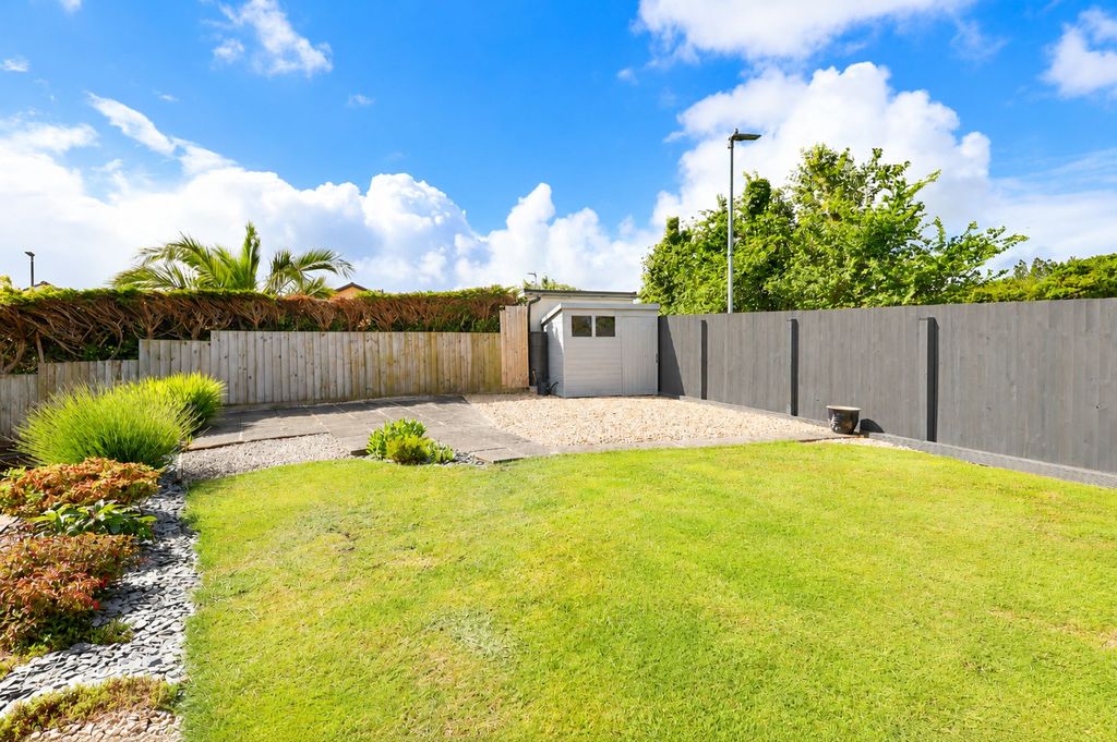 Property photo 2 of 24 External