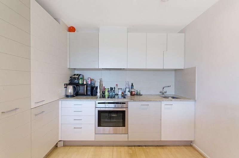 Property photo 2 of 14 Kitchen