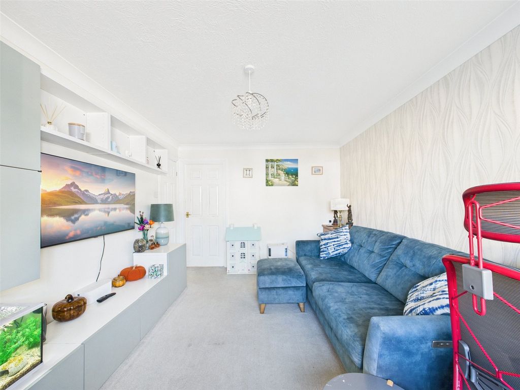 Property photo 2 of 12 Living Room