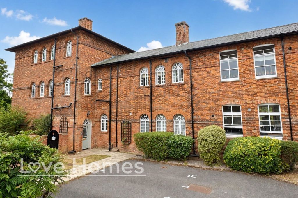 Property photo 1 of 9 5215520