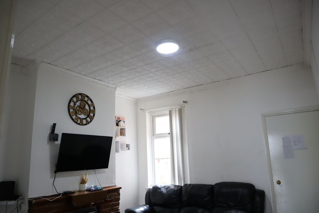 Property photo 3 of 39