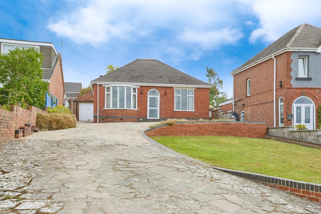 Property photo 1 of 20 Front