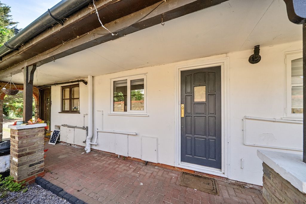 Property photo 1 of 11 1466436-3-6A10329...