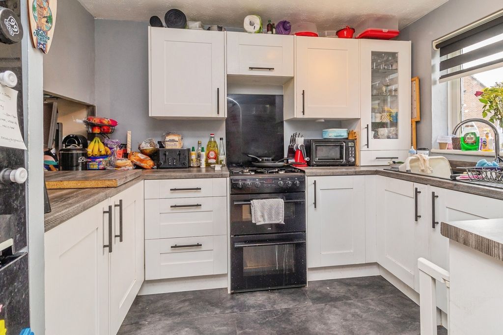 Property photo 3 of 17 Pbox-Img.Jpg