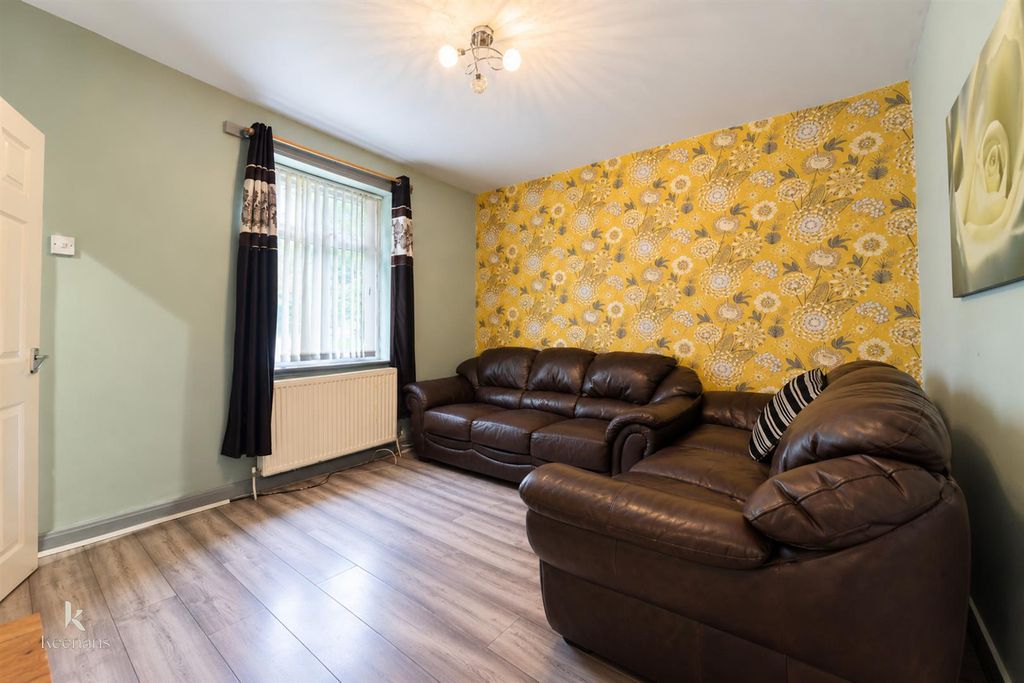 Property photo 3 of 15 .-422.Jpg