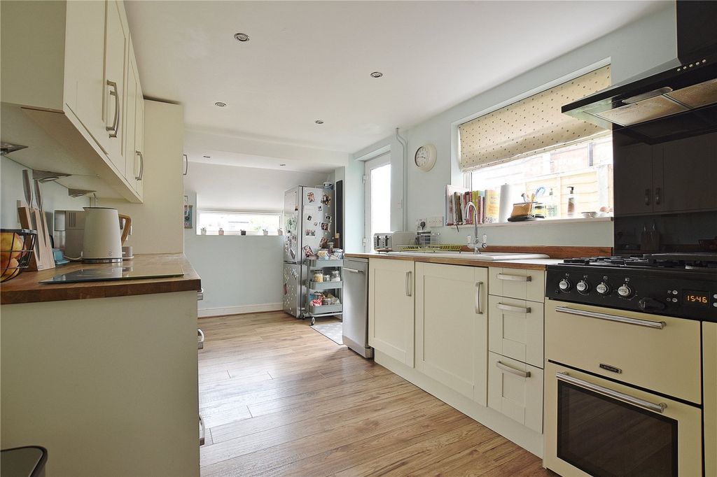 Property photo 3 of 17 Picture No. 04