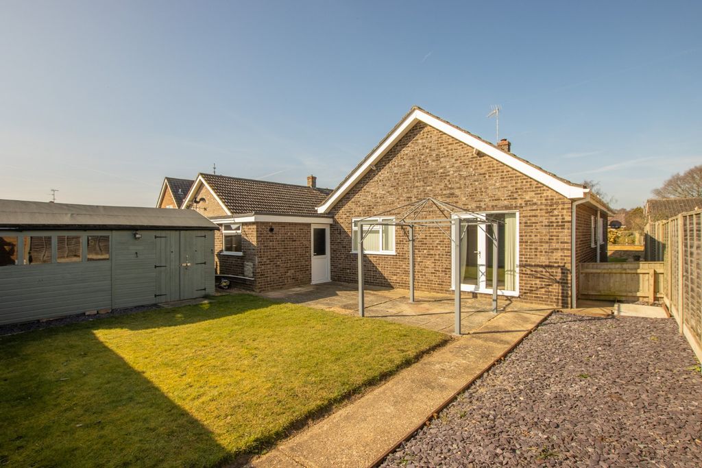 Property photo 2 of 11 3968095