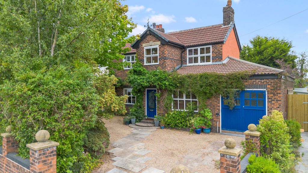 Property photo 1 of 41