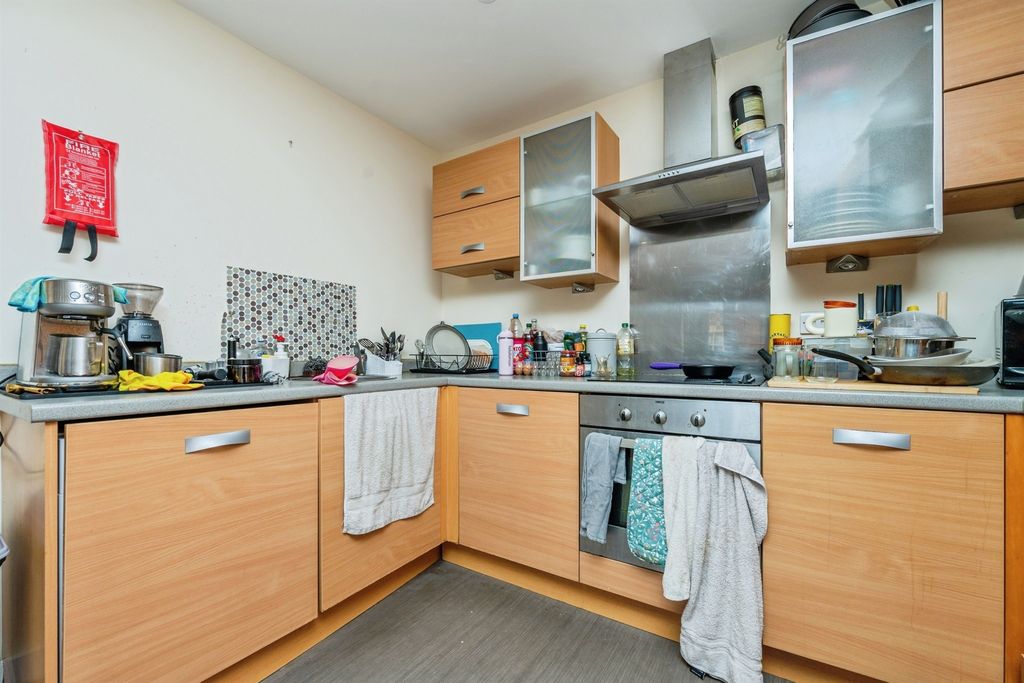 Property photo 3 of 20