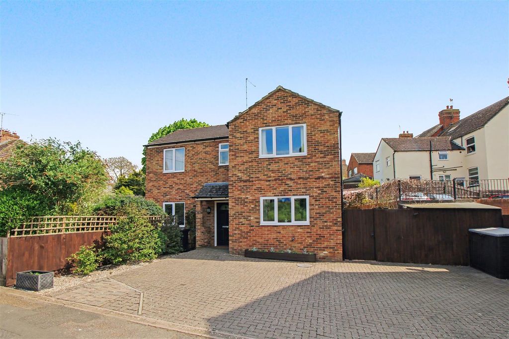 Property photo 1 of 31 Img_5776.Jpg