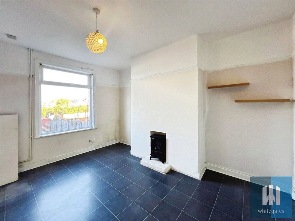 Property photo 3 of 18 Picture No. 05