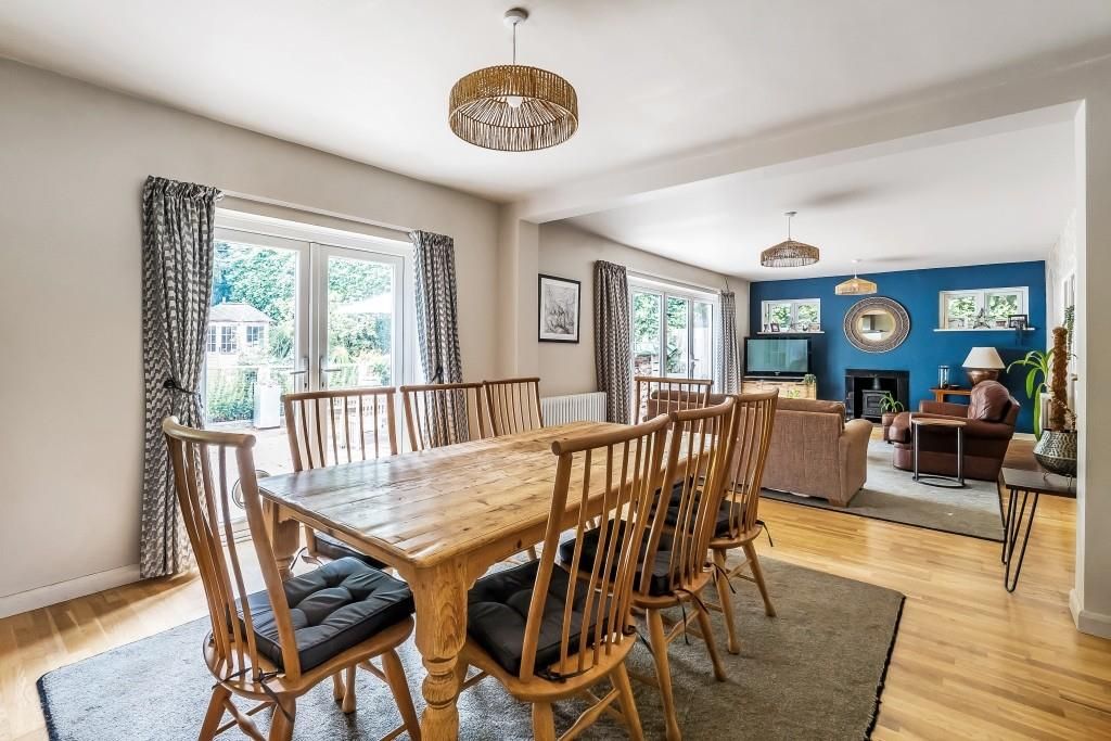 Property photo 3 of 17 7-The-Paddock-14.Jpg