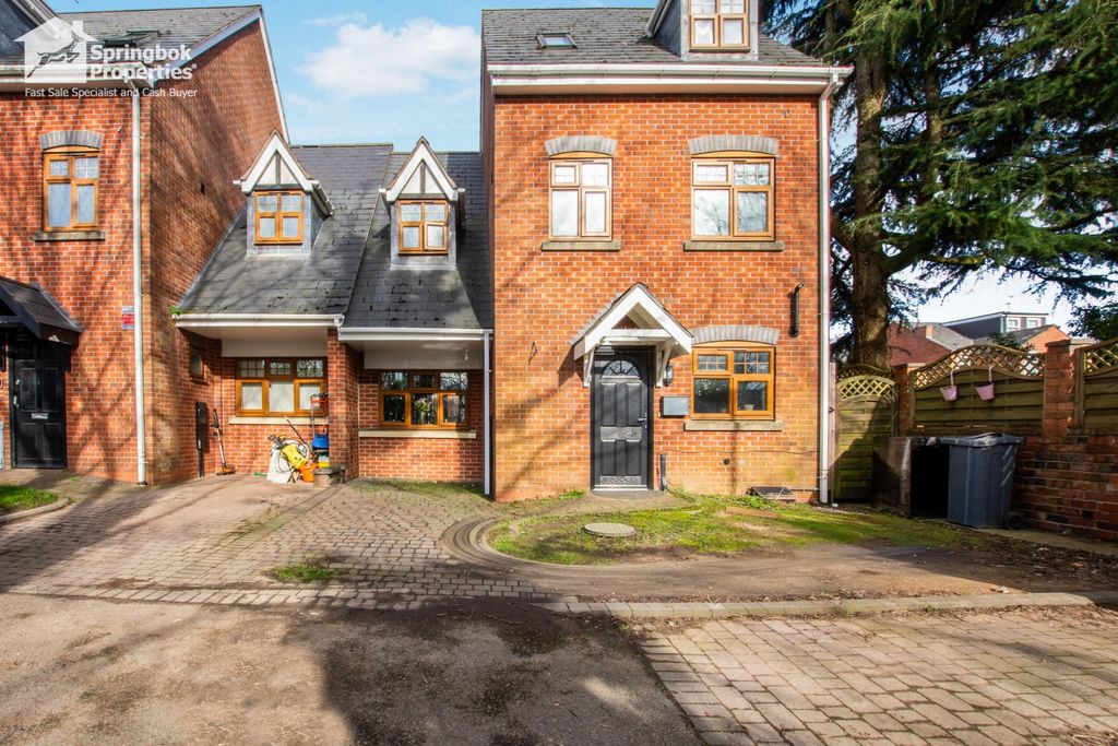 Property photo 1 of 15 Front View