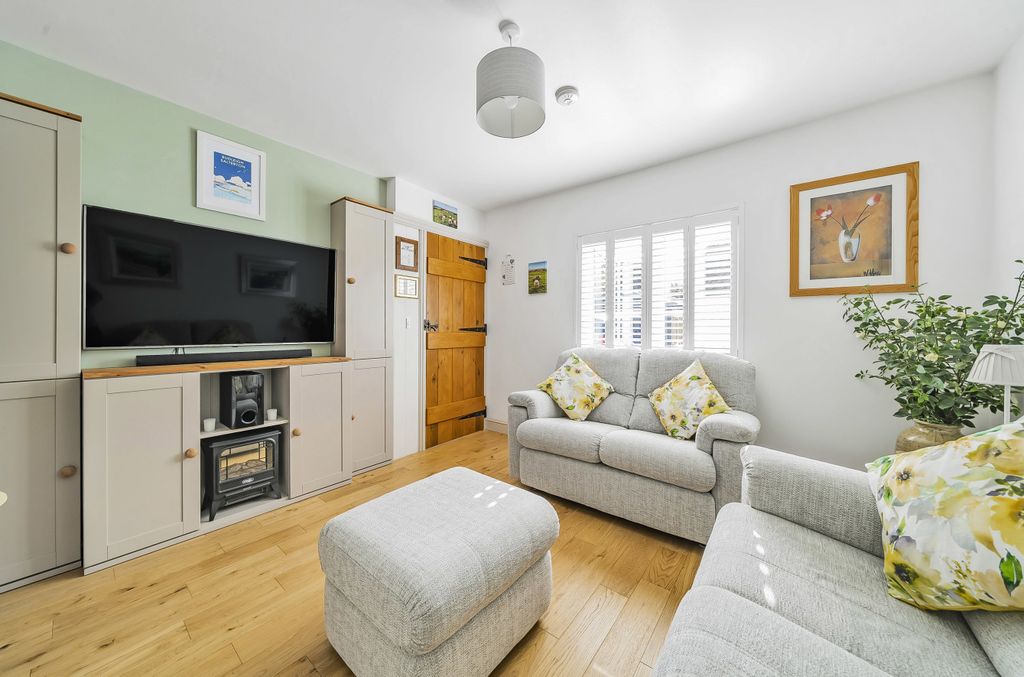 Property photo 3 of 15 Sitting Room