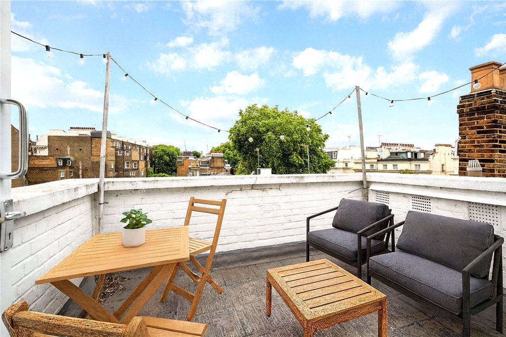 Property photo 2 of 8 Picture No. 30