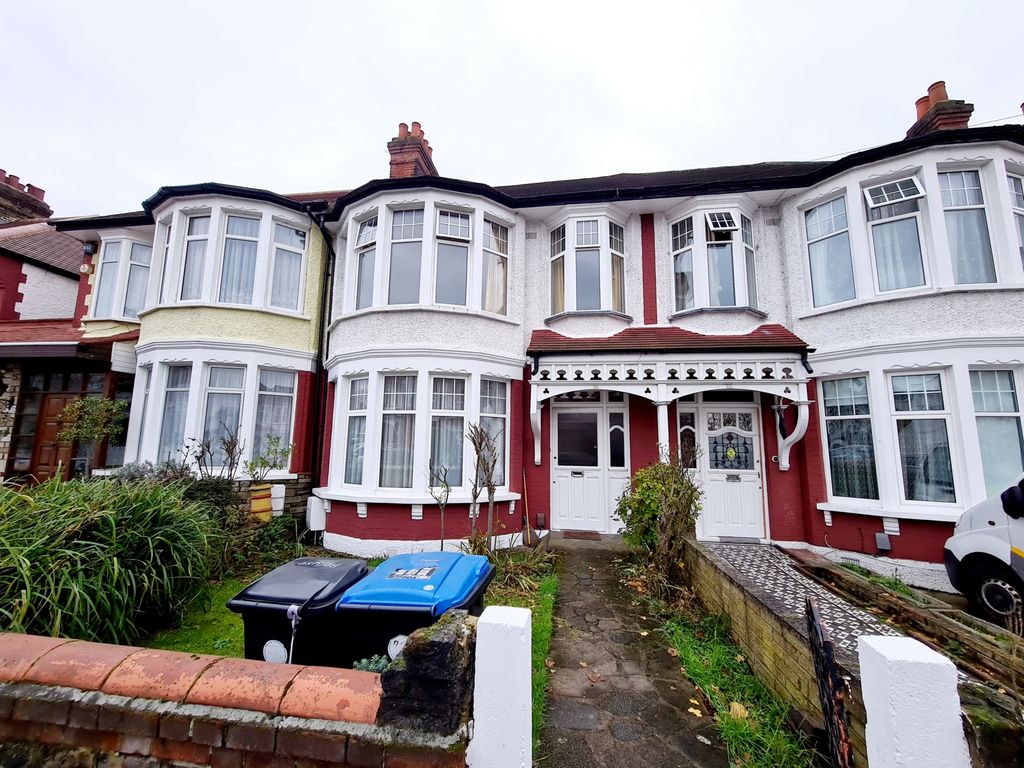 Property photo 1 of 10 Photo 10