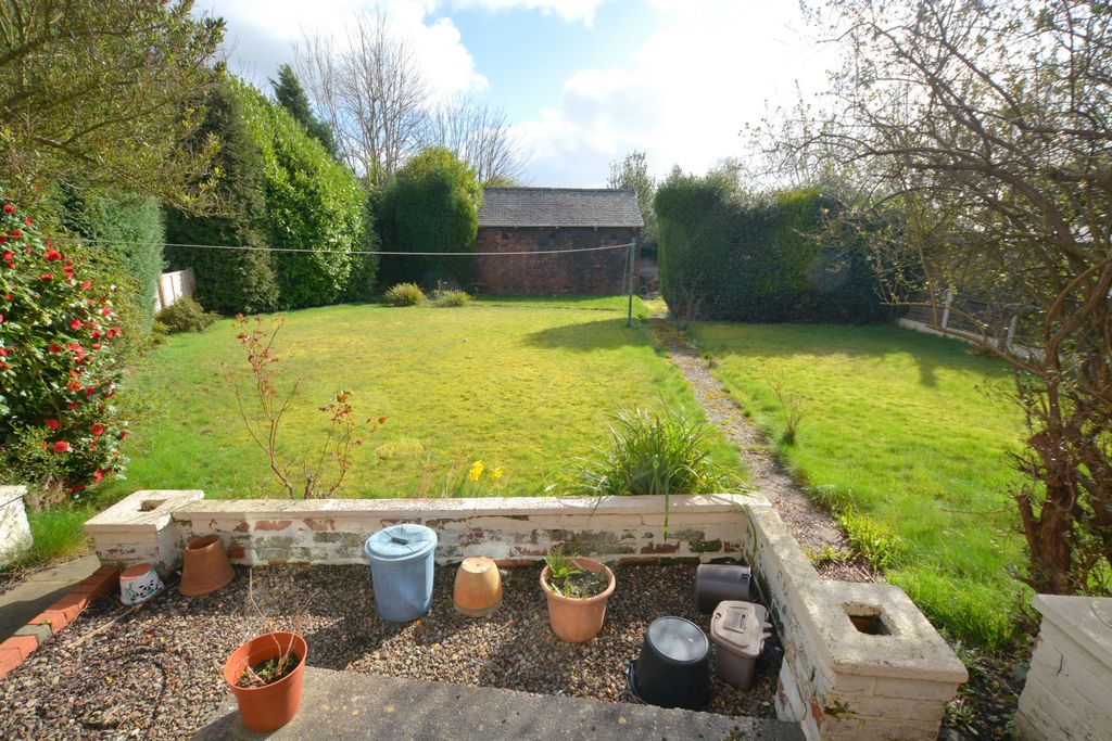 Property photo 2 of 14 Photo 7