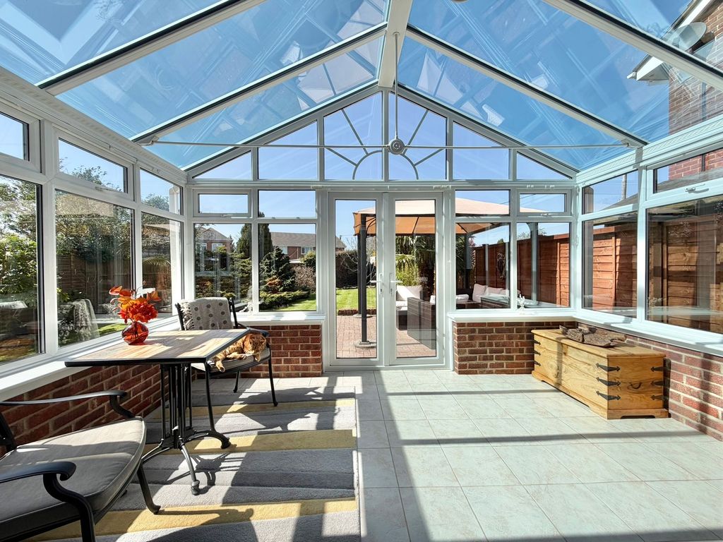 Property photo 3 of 28