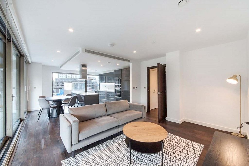 Property photo 1 of 8 Image