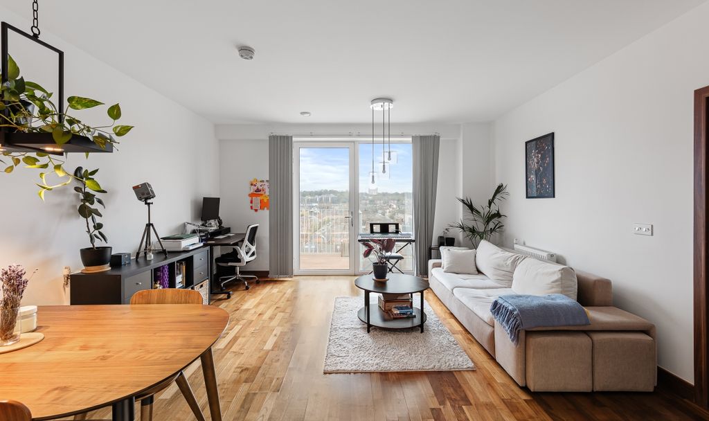 Property photo 1 of 10 094A0553