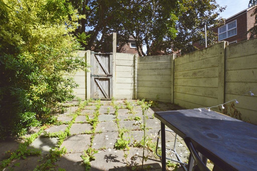 Property photo 2 of 10 Pbox-Img.Jpg