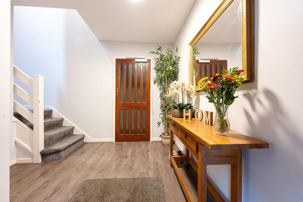 Property photo 2 of 12 Entrance Hallway
