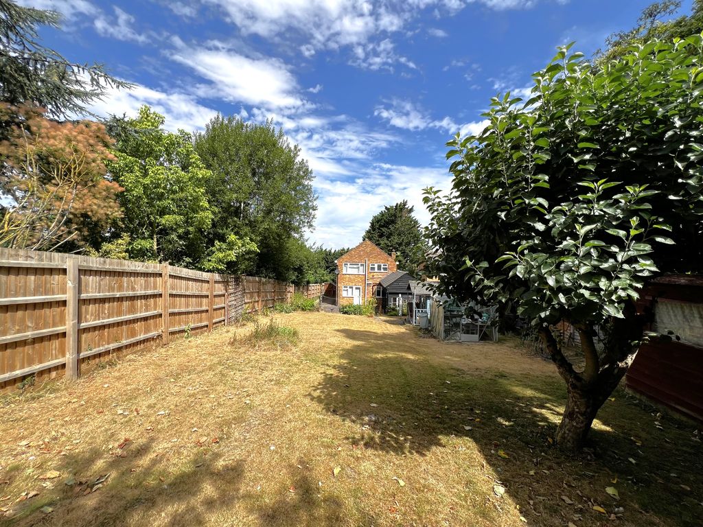Property photo 2 of 18