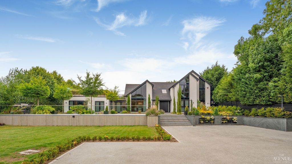 Property photo 1 of 60 4368450