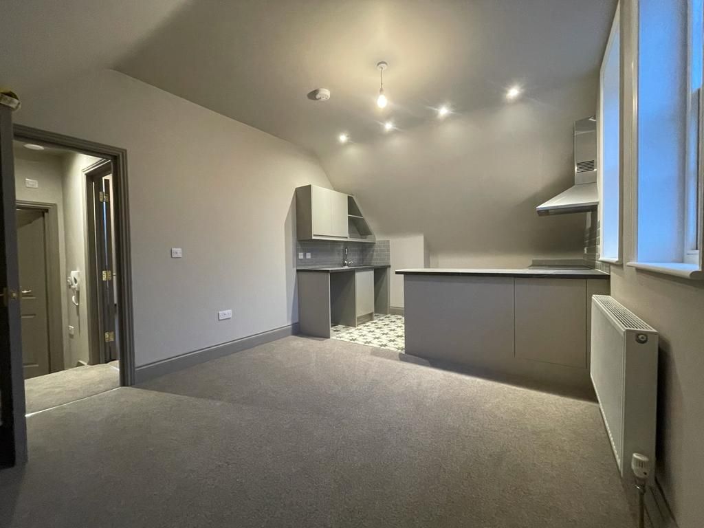 Property photo 3 of 7 Kitchen/Sitting Room