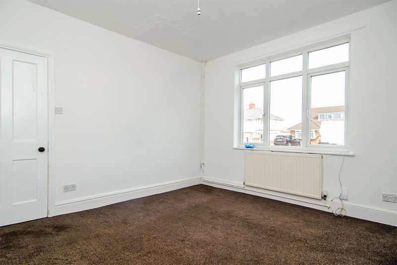 Property photo 3 of 18 Photo 11