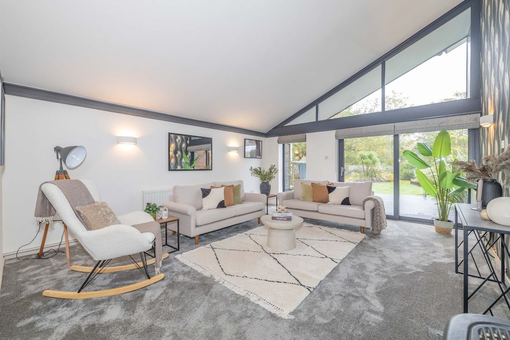 Property photo 2 of 22 Picture 2