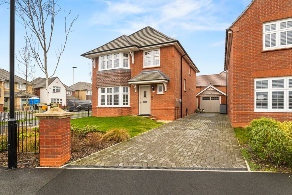 Property photo 1 of 39