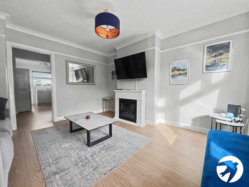 Property photo 2 of 13 Picture No. 12