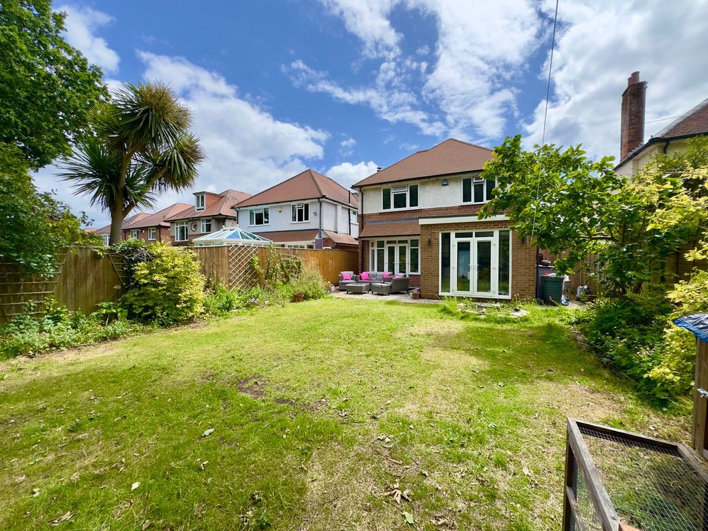 Property photo 3 of 25