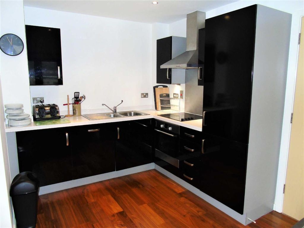 Property photo 2 of 16 Lounge/Diner