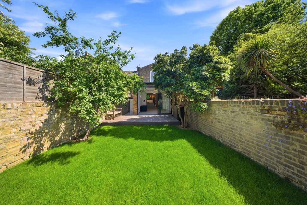 Property photo 3 of 15 5396972