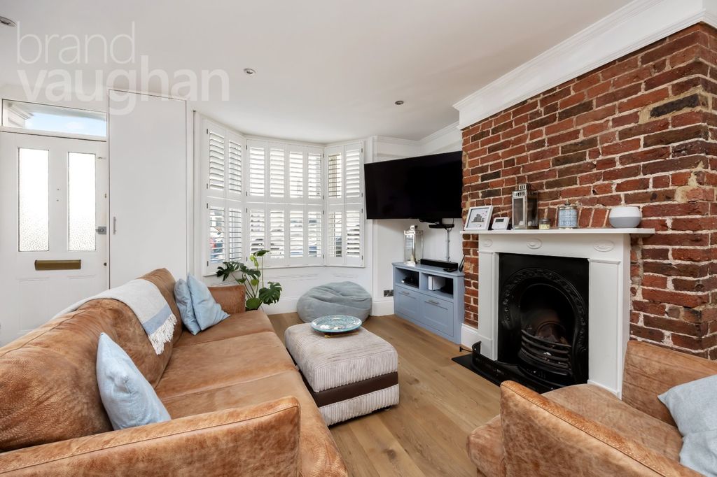 Property photo 2 of 21 Picture No. 05