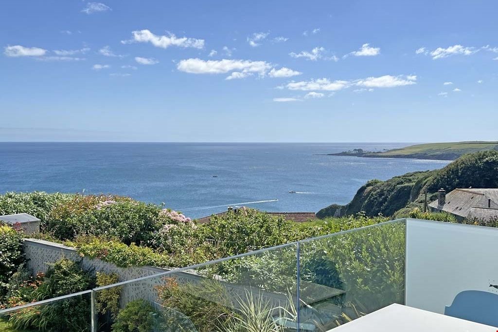 Property photo 3 of 22 998Cf8Fd-0A46-43ee-9c1F-B03435E7A4B3
