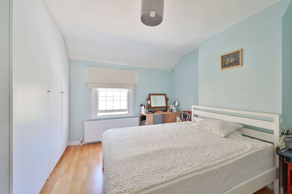 Property photo 3 of 13