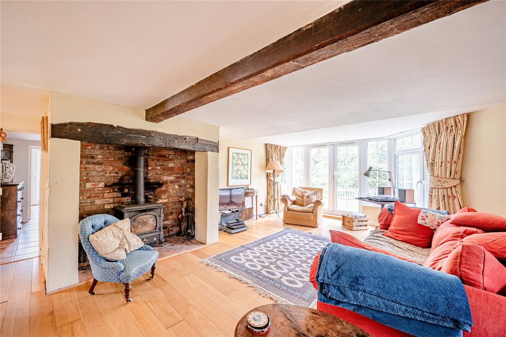 Property photo 2 of 20 Sitting Room