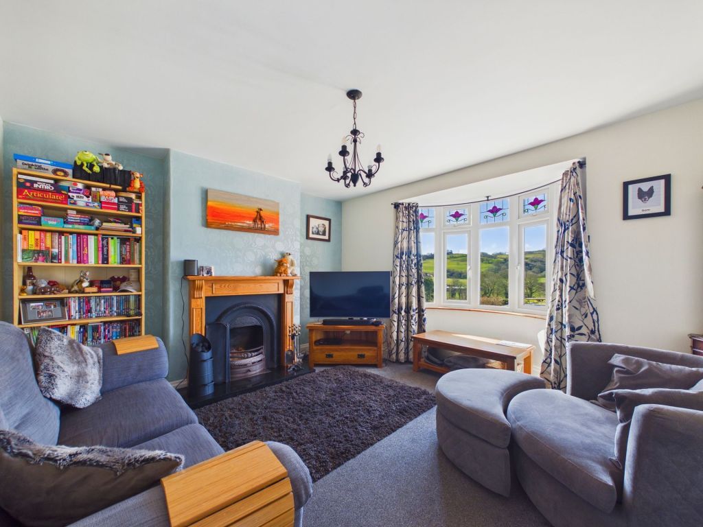 Property photo 2 of 23