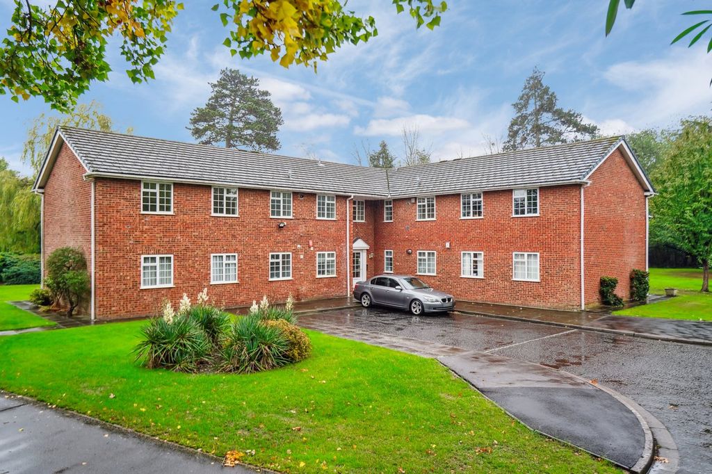 Property photo 1 of 17