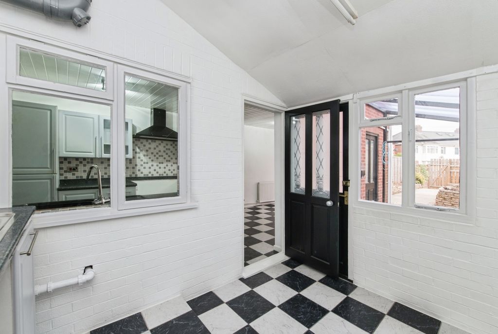 Property photo 3 of 15 Pbox-Img.Jpg