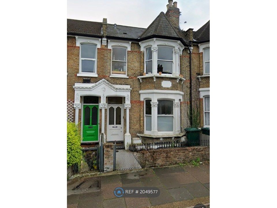 Property photo 1 of 14 Front Garden