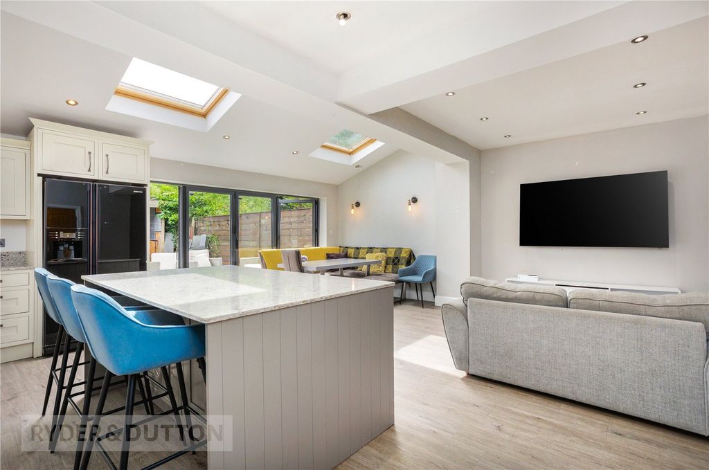 Property photo 1 of 32 Kitchen/Diner