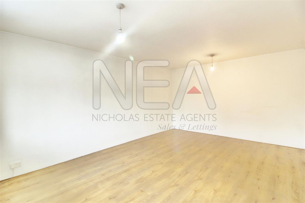 Property photo 2 of 12 Living Room