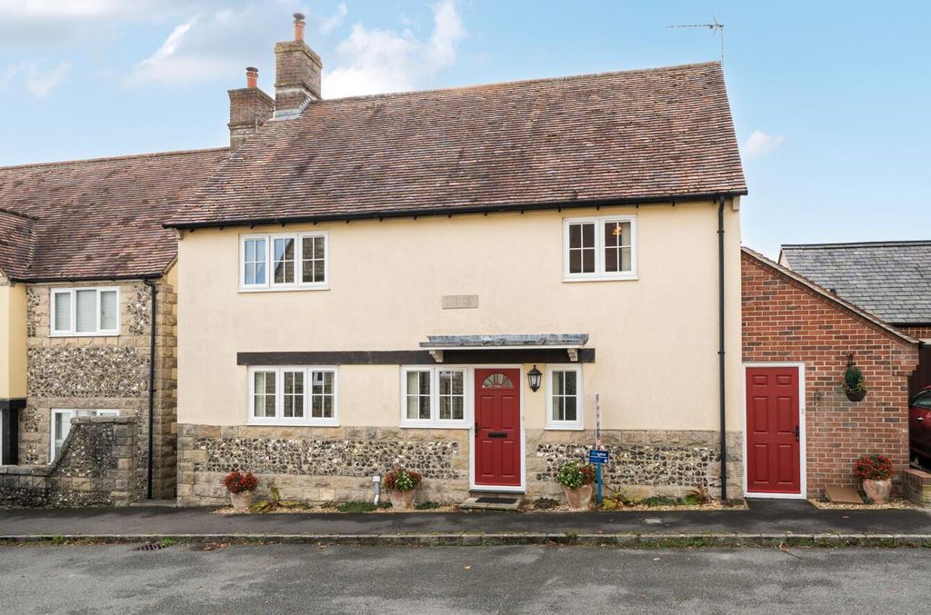 Property photo 1 of 27 1370875-1-68F8E335E21c3.Jpg