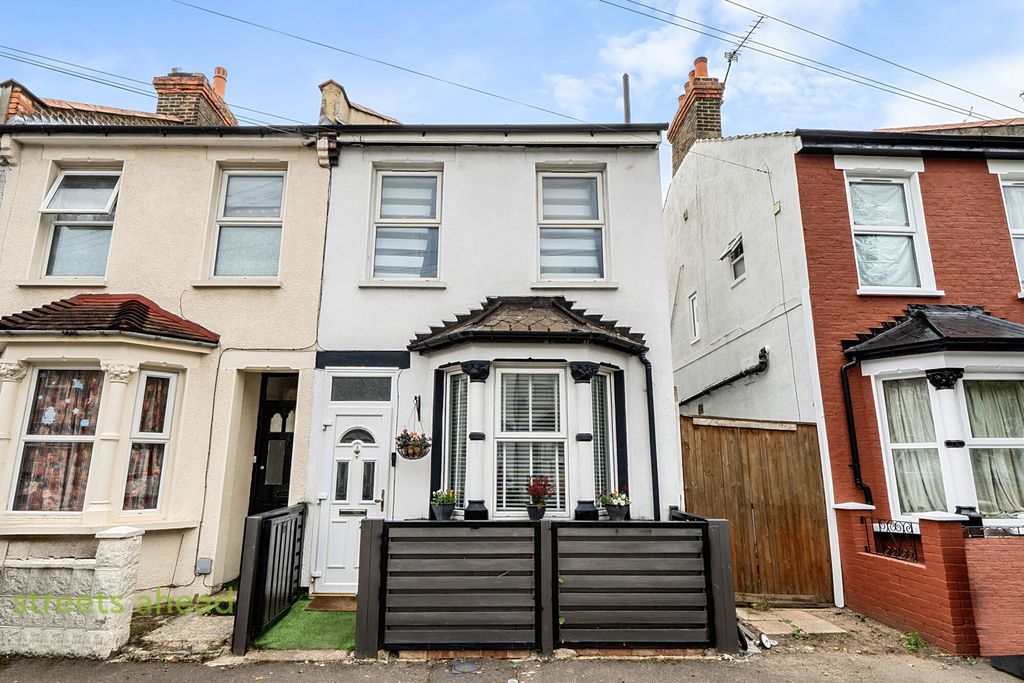 Property photo 1 of 15 B09Ff210-2Dda-4c1...