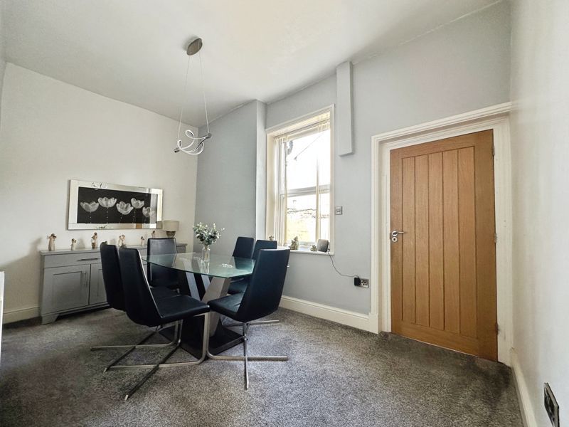 Property photo 3 of 14 Dining Room